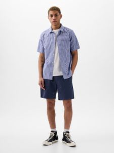 Resort Poplin Shirt in Standard Fit sold by GAP