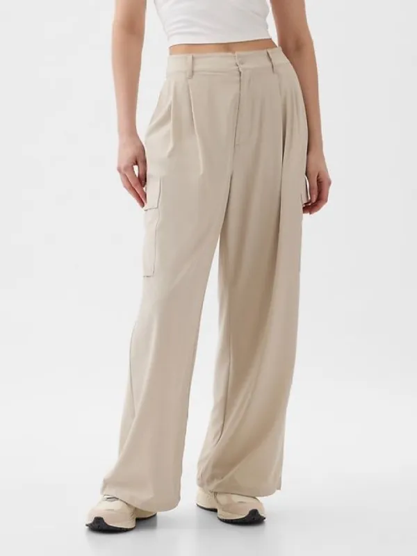 GapFit High Rise Runaround Cargo Joggers sold by GAP