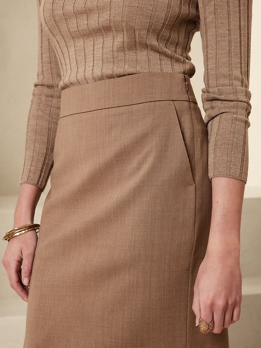 Siena Wool Pencil Skirt sold by Banana Republic product image thumbnail 3