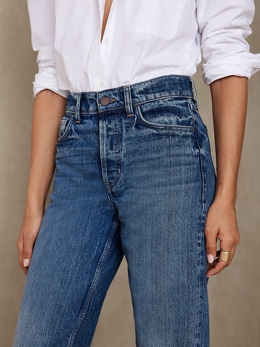 The Petite Straight Jean sold by Banana Republic product image thumbnail 3