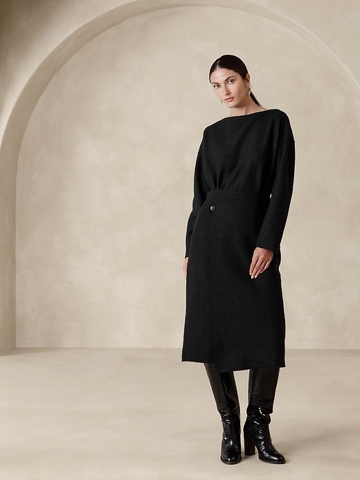 Romina Wool-Blend Bouclé Skirt sold by GAP