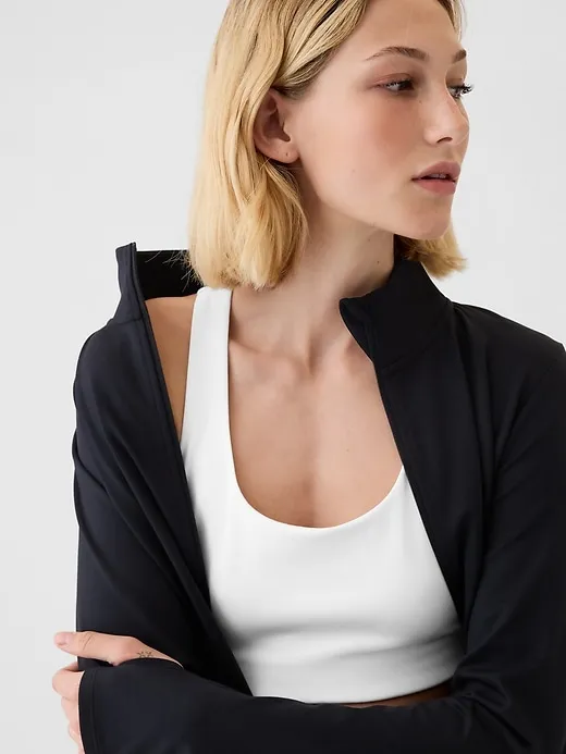 GapFit Power Medium Impact Sports Bra sold by GAP product image thumbnail 3