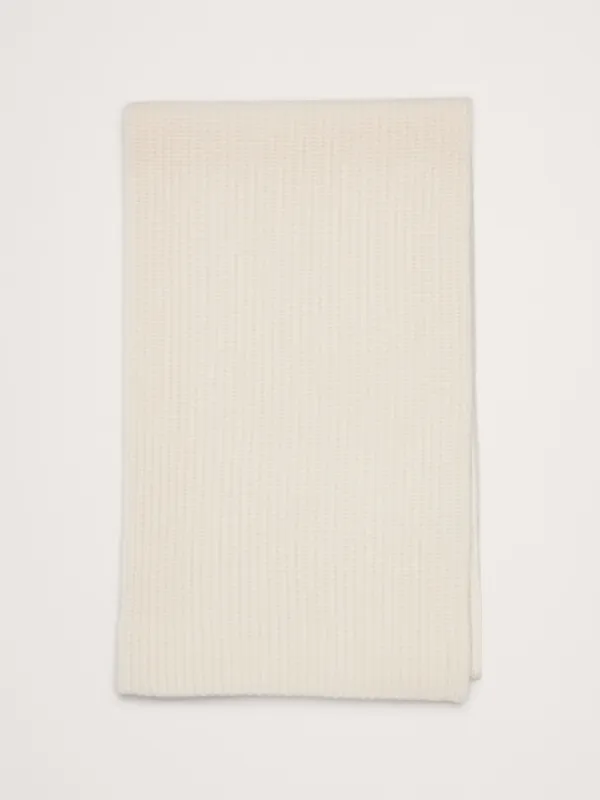 Signature Cashmere Scarf sold by Banana Republic