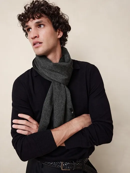 Alta Italian Cashmere Scarf sold by Banana Republic product image thumbnail 4
