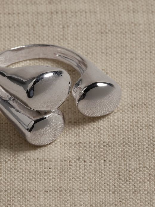 Ravena Triple Oval Ring | Aureus + Argent sold by Banana Republic