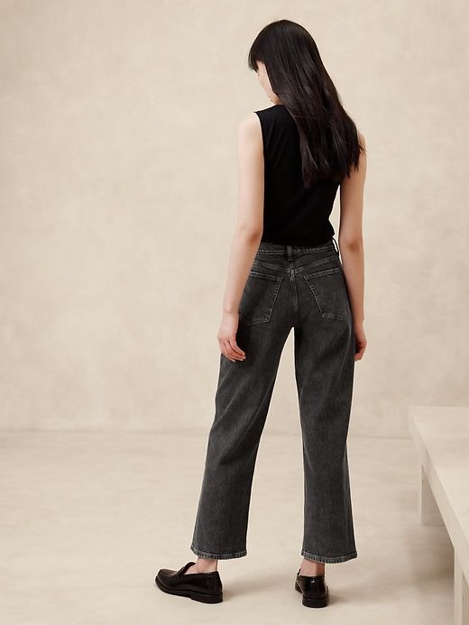 Ultra High-Rise Wide-Leg Crop Jean sold by Banana Republic product image thumbnail 2