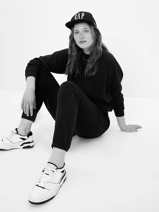 Vintage Soft Raglan Sweatshirt sold by GAP product image thumbnail 4