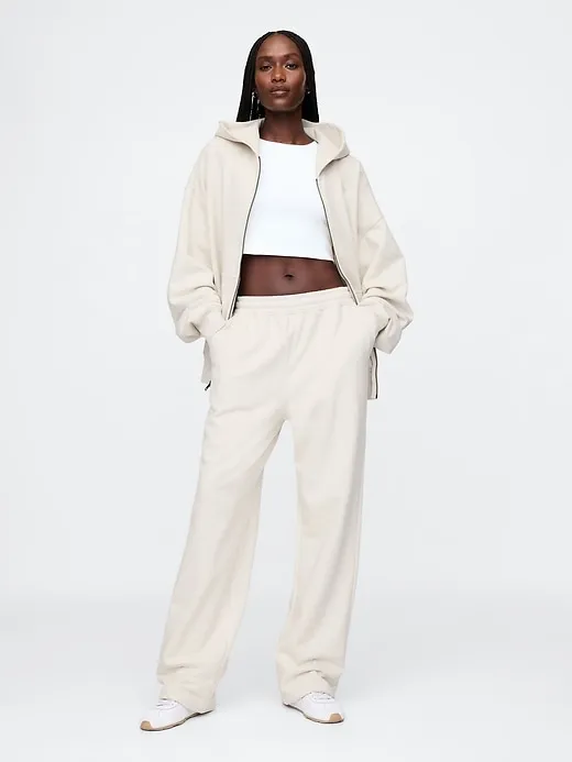 Heavyweight Sweatpants sold by GAP product image thumbnail 5