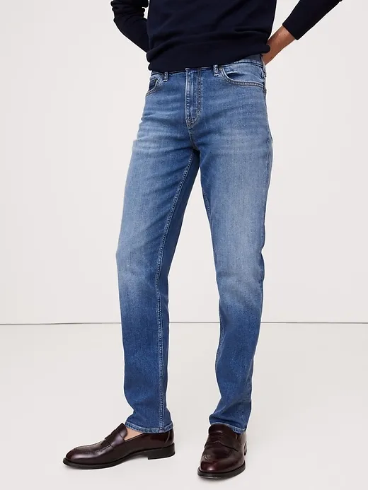 Slim Luxe Traveler Jean sold by Banana Republic product image thumbnail 3