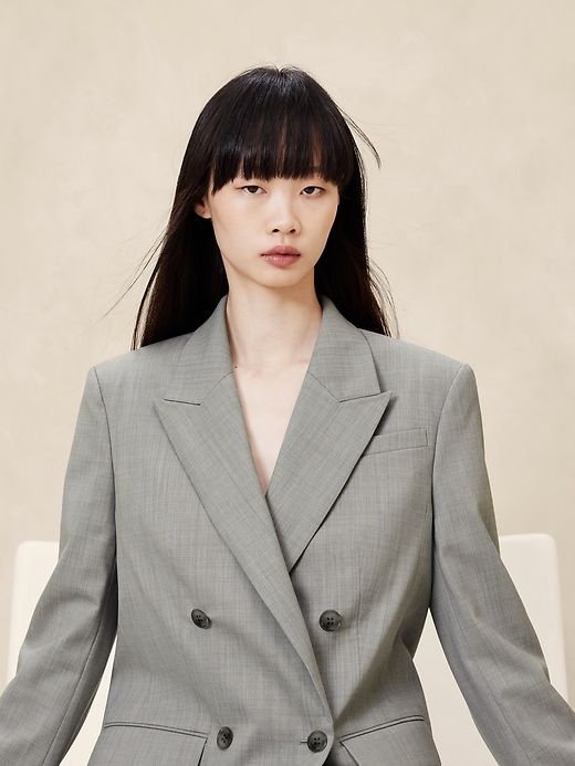 Siena Relaxed Italian Wool Blazer sold by Banana Republic product image thumbnail 3