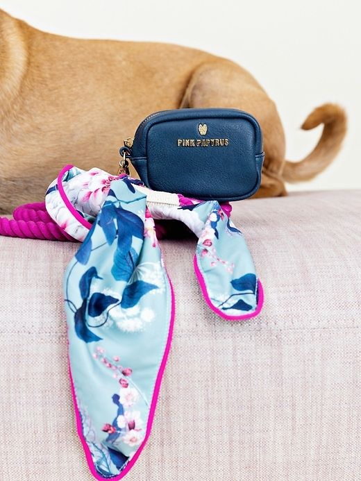 BFF Mini Dog Potty Bag Holder sold by GAP product image thumbnail 5