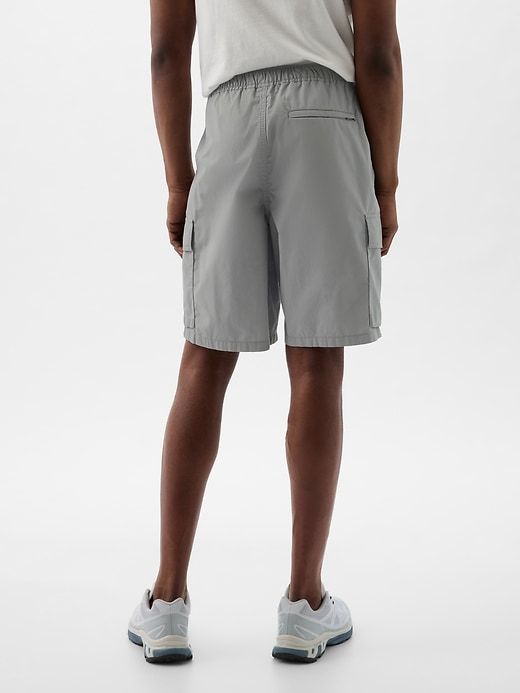 8" Poplin Cargo Shorts sold by GAP product image thumbnail 4