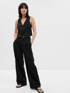 Linen-Cotton Pleated Pants sold by GAP