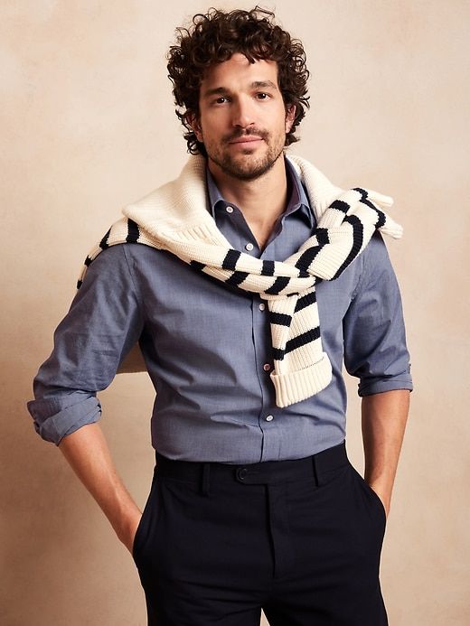 Standard-Fit Premium Cotton Poplin Dress Shirt sold by GAP product image thumbnail 2