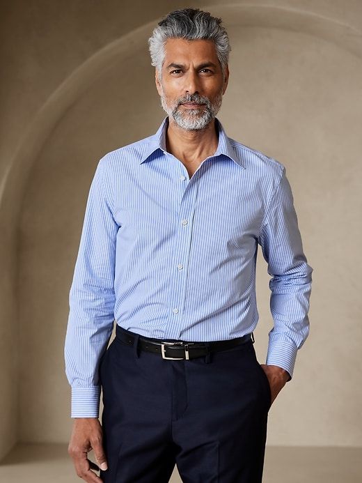 Standard-Fit Premium Cotton Poplin Dress Shirt sold by GAP product image thumbnail 4