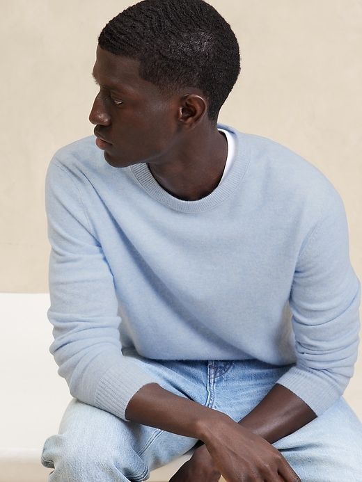 Cashmere-Linen Crew-Neck Sweater sold by Banana Republic product image thumbnail 3