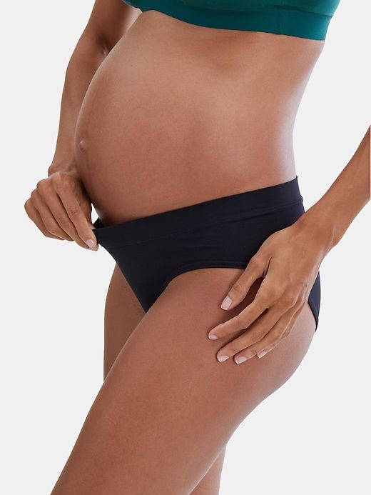 Ingrid and Isabel Maternity Cooling Seamless Underwear 3 Pack sold by GAP product image thumbnail 4