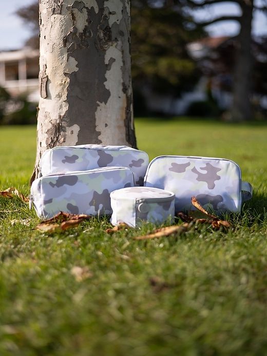 TRVL Design Big Glam Toiletry Bag sold by GAP product image thumbnail 4