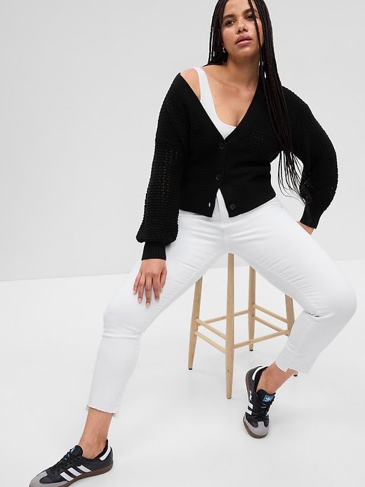 High Rise True Skinny Jeans sold by GAP product image thumbnail 4