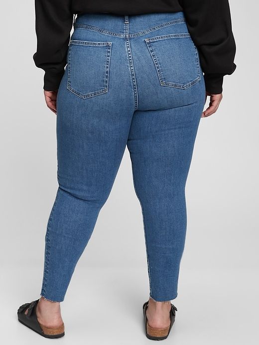 Sky High Rise True Skinny Jeans sold by GAP product image thumbnail 5