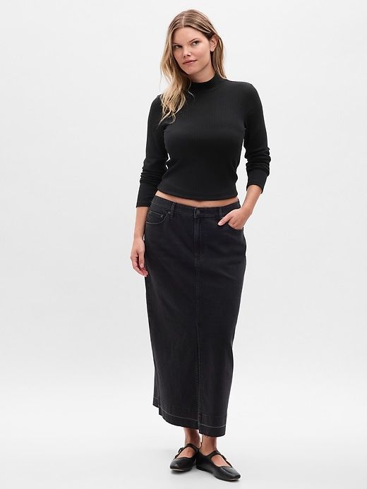 Modern Mockneck Cropped T-Shirt sold by GAP product image thumbnail 4