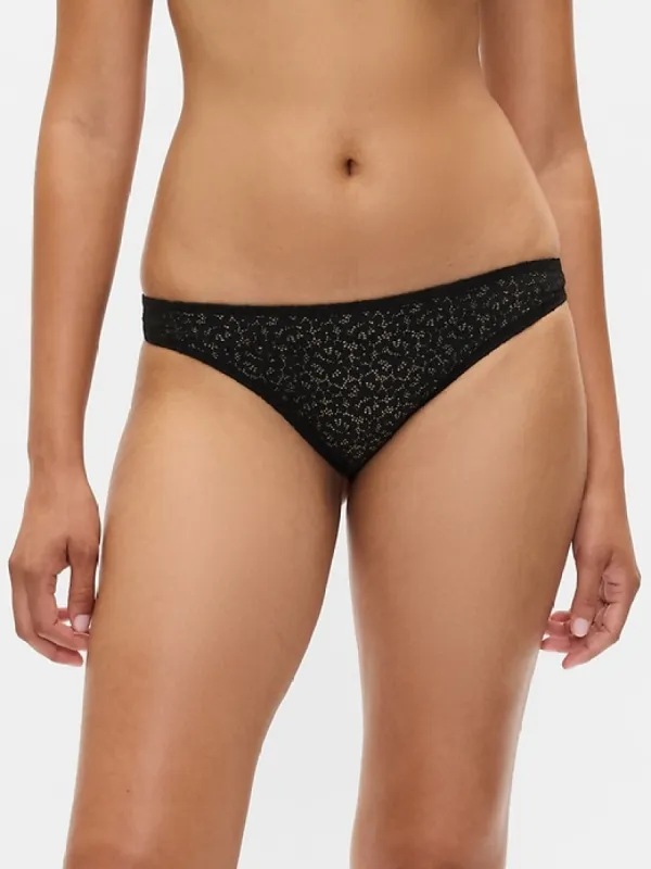 Lace Thong sold by GAP