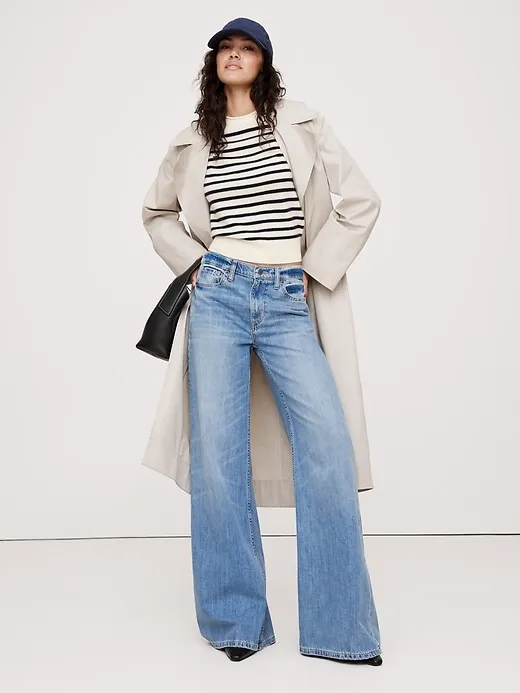 Lightweight Cashmere Short-Sleeve Sweater sold by Banana Republic product image thumbnail 3