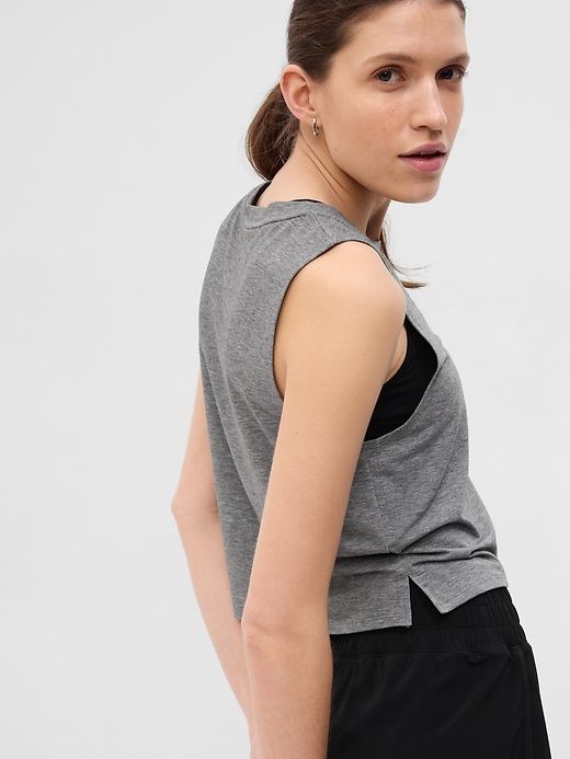 GapFit Breathe Cropped Muscle Tank Top sold by GAP product image thumbnail 3