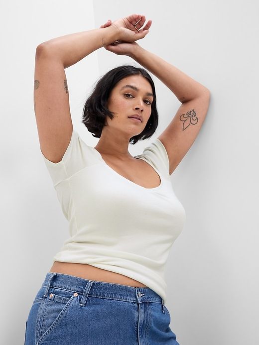 Modern Sweetheart T-Shirt sold by GAP product image thumbnail 5