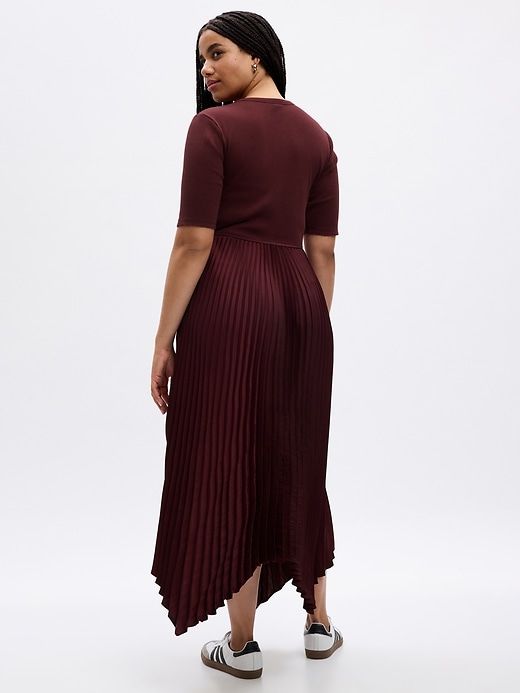 Satin Pleated Midi Dress sold by GAP product image thumbnail 5