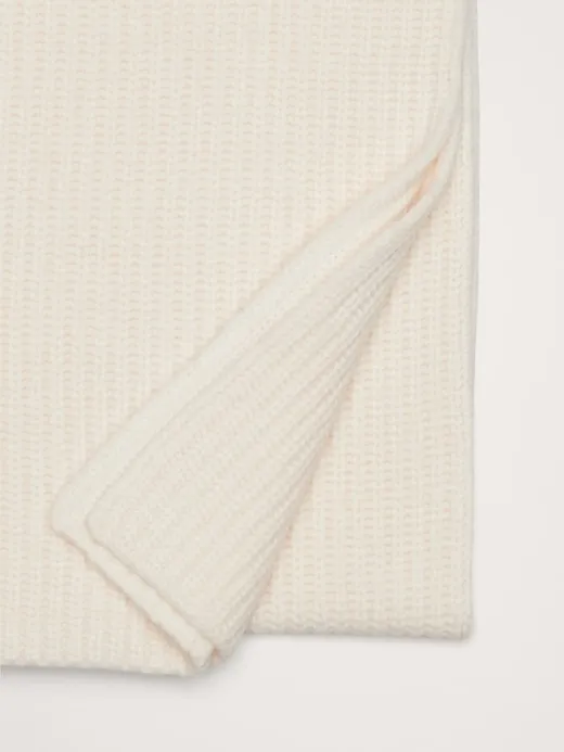 Signature Cashmere Scarf sold by Banana Republic product image thumbnail 3