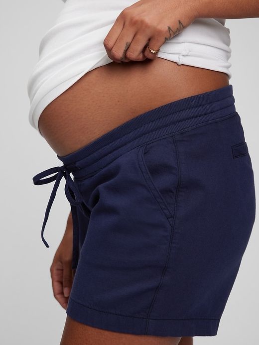 Maternity Linen-Cotton Pull-On Shorts sold by GAP product image thumbnail 3