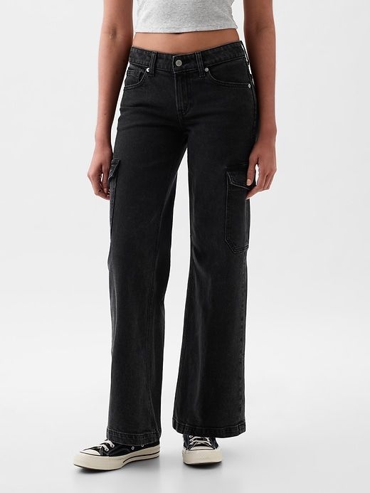 Low Rise Stride Wide-Leg Cargo Jeans sold by GAP product image thumbnail 2