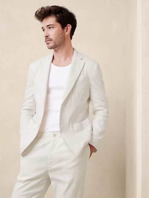 Traveler Linen-Cotton Blazer sold by Banana Republic