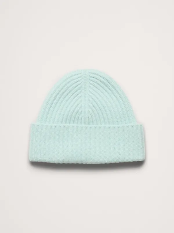 Signature Cashmere Beanie sold by Banana Republic