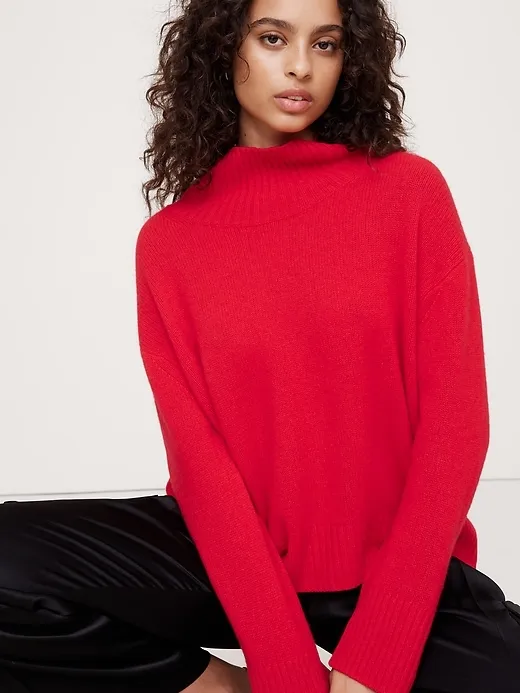 Oversized Midweight Cashmere Turtleneck Sweater sold by Banana Republic product image thumbnail 3