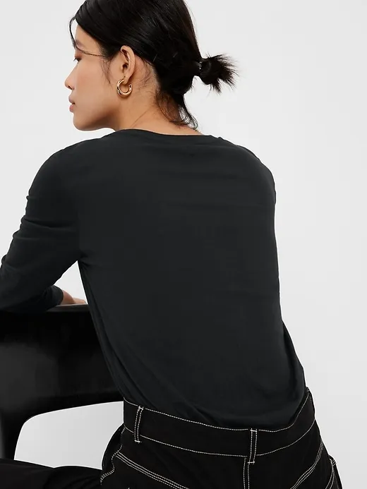 100% Organic Cotton Vintage Long Sleeve Pocket T-Shirt sold by GAP product image thumbnail 2