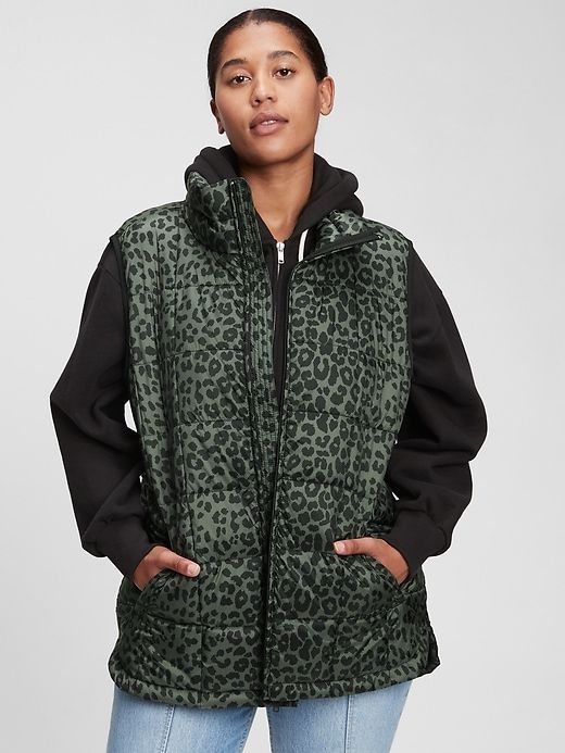 Recycled Nylon Relaxed Lightweight Puffer Vest sold by GAP product image thumbnail 4