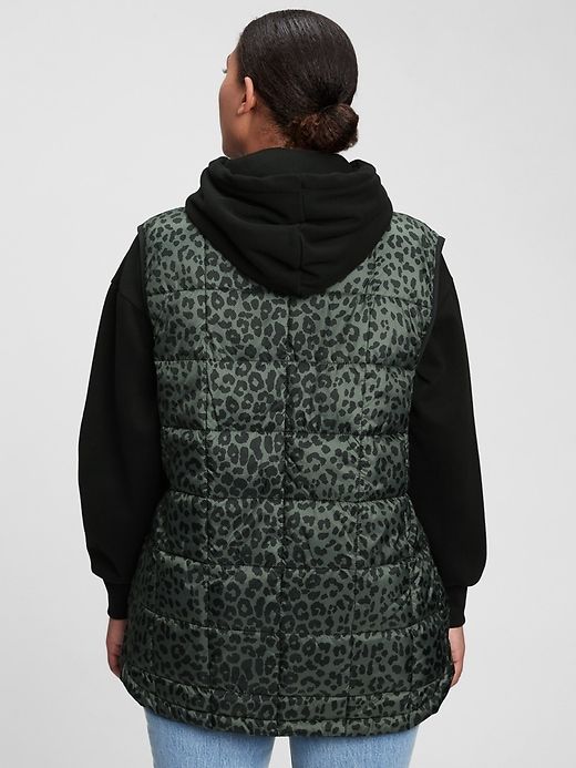 Recycled Nylon Relaxed Lightweight Puffer Vest sold by GAP product image thumbnail 5