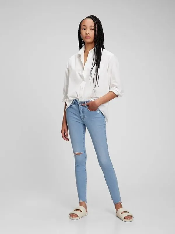 Mid Rise Universal Jegging sold by GAP