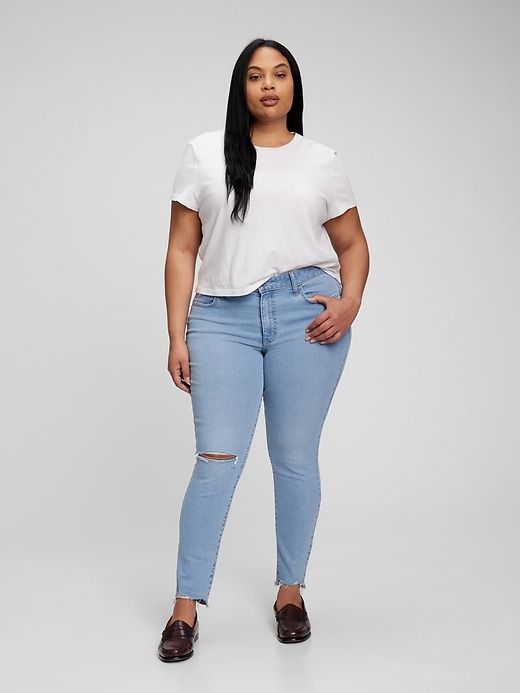 Mid Rise Universal Jegging sold by GAP product image thumbnail 4