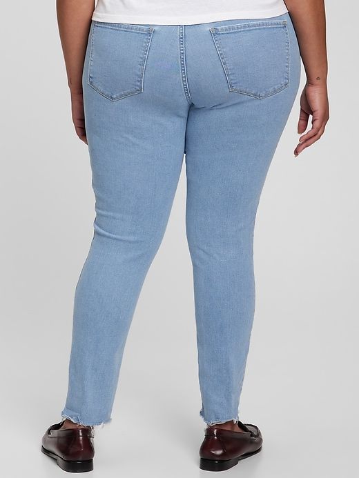 Mid Rise Universal Jegging sold by GAP product image thumbnail 5
