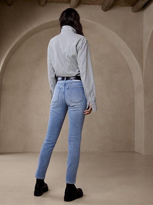 The Slim Jean sold by GAP product image thumbnail 2
