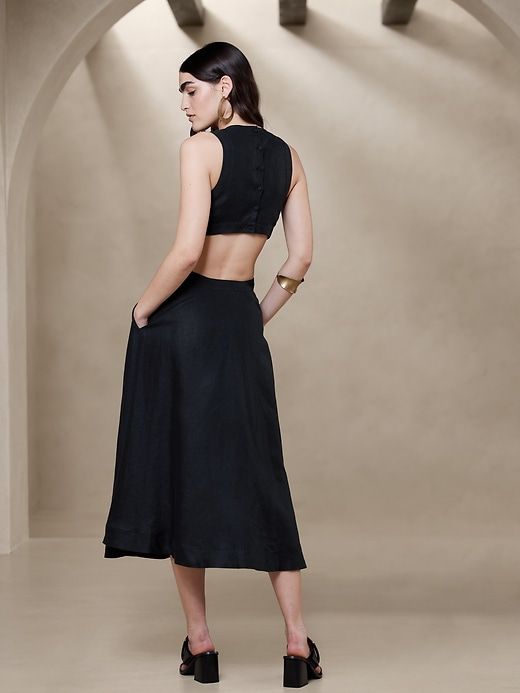 Lina Linen Cutout Midi Dress sold by GAP product image thumbnail 2