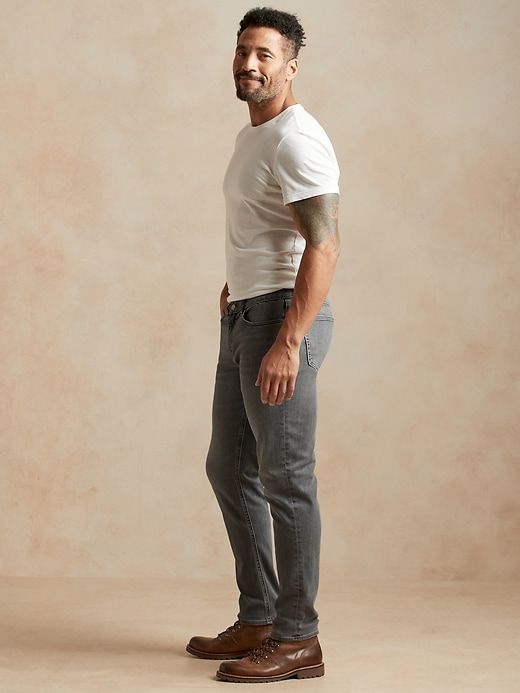 Tapered LUXE Traveler Jean sold by Banana Republic product image thumbnail 4