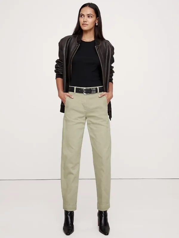 The Weekender Barrel-Leg Pant sold by Banana Republic