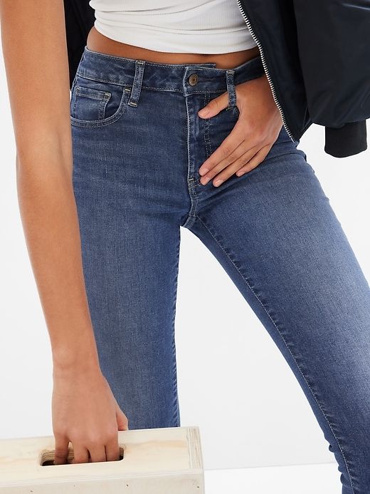Mid Rise Universal Jeggings sold by GAP product image thumbnail 3