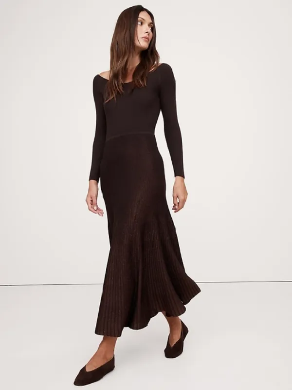 Sculpted V-Neck Maxi Dress sold by Banana Republic