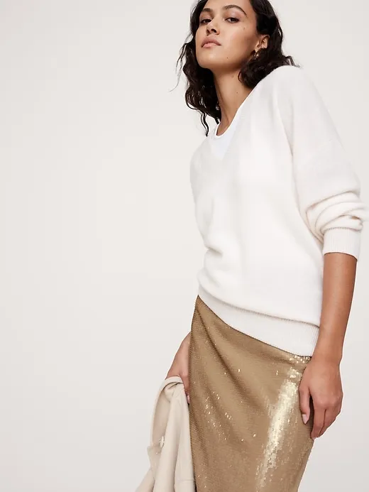 Stretch-Sequin Midi Skirt sold by Banana Republic product image thumbnail 3