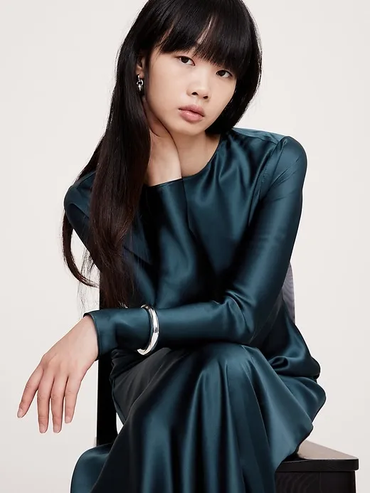 Abigail Silk Maxi Dress sold by Banana Republic product image thumbnail 3